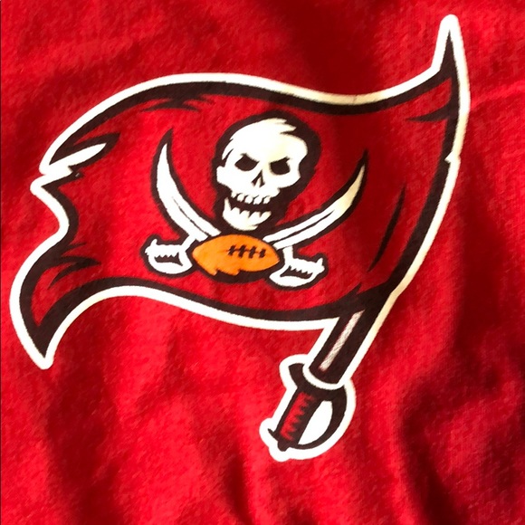 Buccaneers long sleeve - Picture 2 of 6